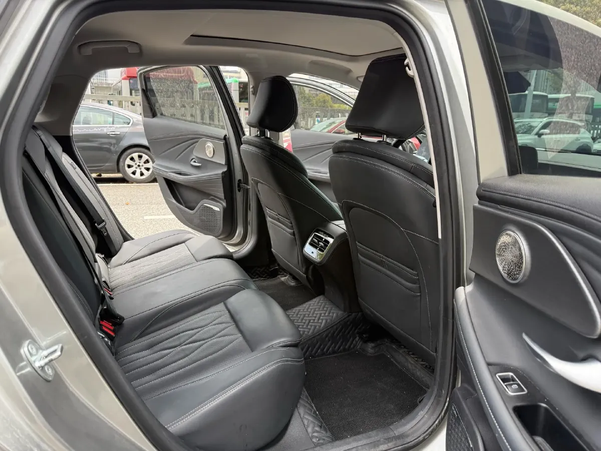 2022 Chery Arrizo 8 1.6T 197HP L4 7DCT,autocango,china used car exporter,china ev exporter,chinese used car exporter,chinese used ev exporter