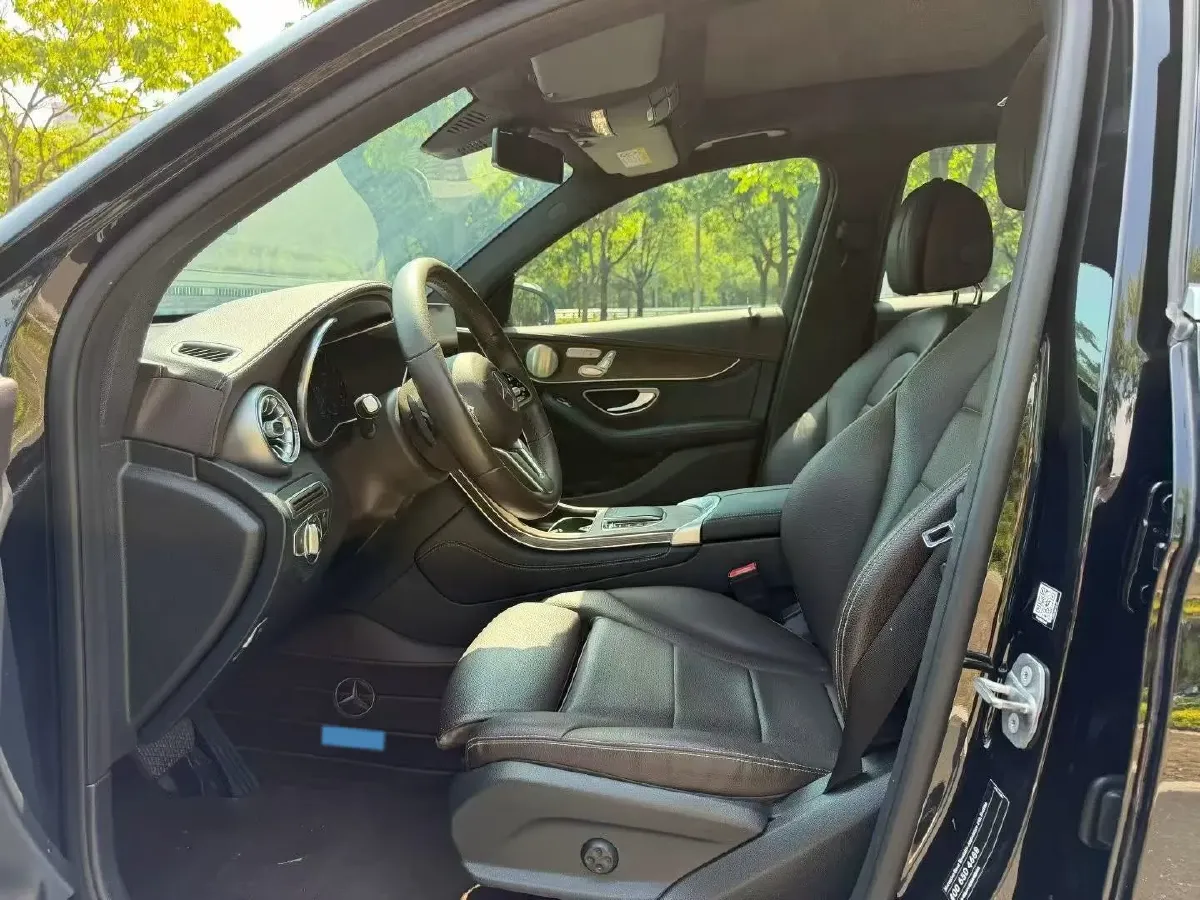 2020 Mercedes-Benz GLC Class 2.0T 197HP L4 9AT,autocango,china used car exporter,china ev exporter,chinese used car exporter,chinese used ev exporter