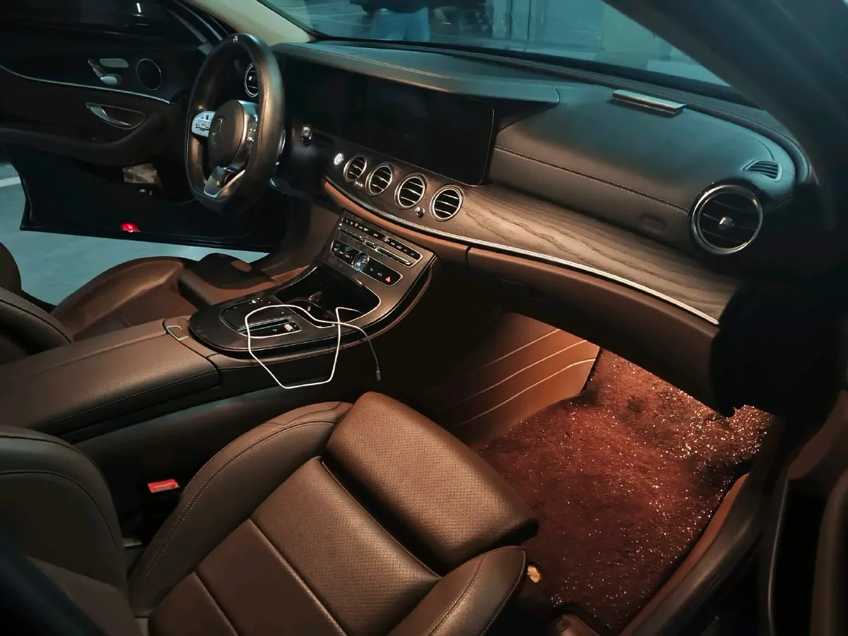 2020 Mercedes-Benz E Class 1.5T 184HP L4 9AT,autocango,china used car exporter,china ev exporter,chinese used car exporter,chinese used ev exporter