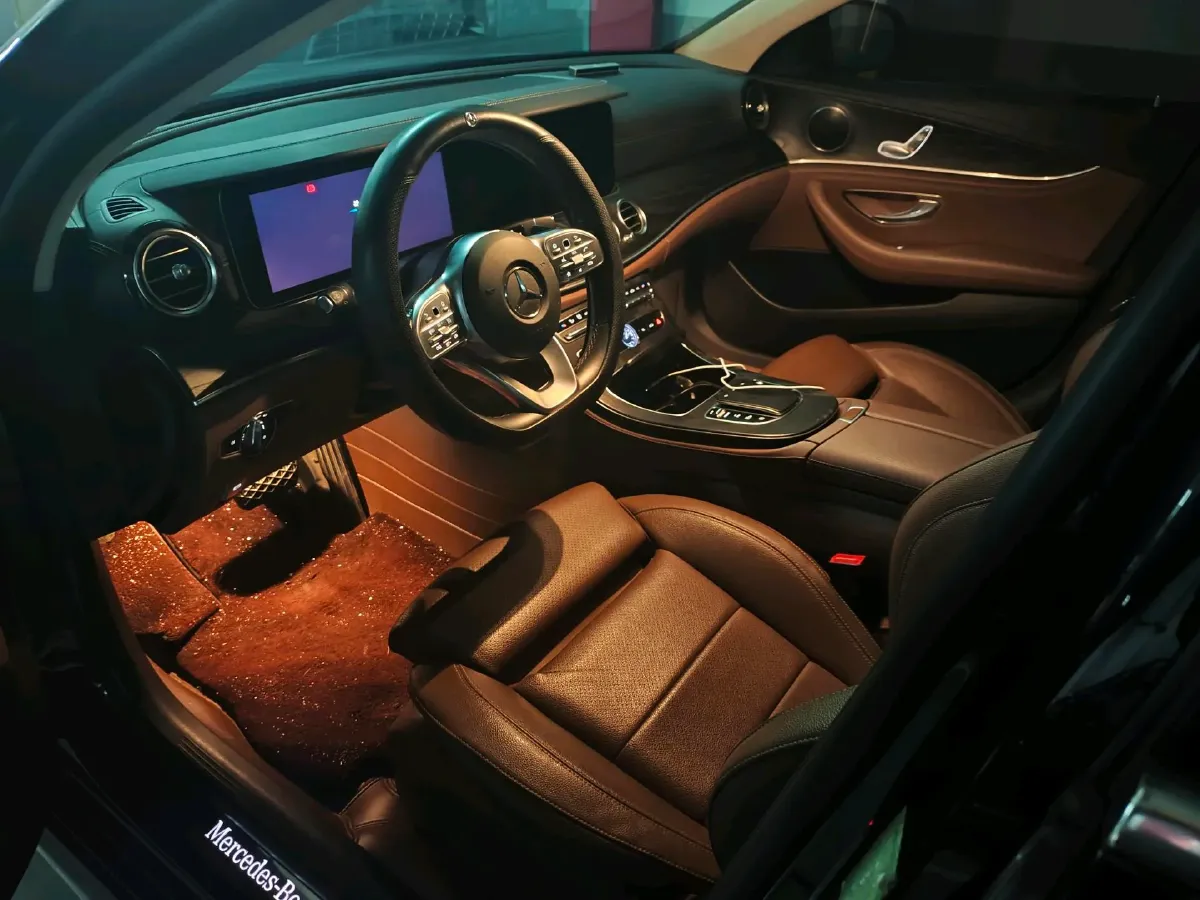 2020 Mercedes-Benz E Class 1.5T 184HP L4 9AT,autocango,china used car exporter,china ev exporter,chinese used car exporter,chinese used ev exporter