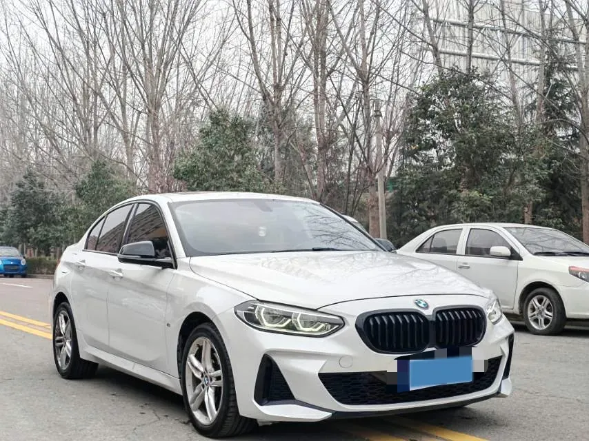 2023 BMW 1 Series 1.5T 136HP L3 7DCT,autocango,china used car exporter,china ev exporter,chinese used car exporter,chinese used ev exporter