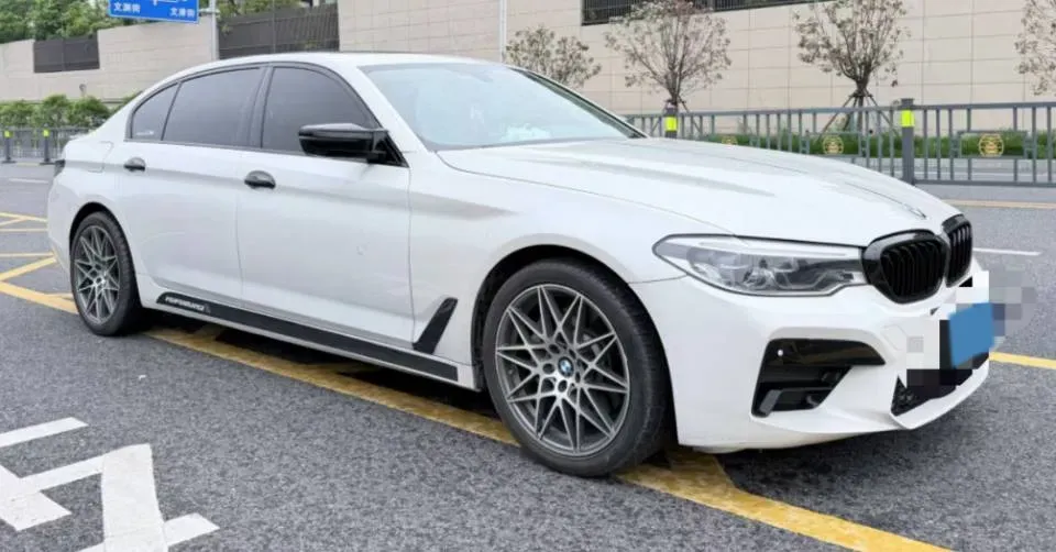 2020 BMW 5 Series 2.0T 252HP L4 8AT,autocango,china used car exporter,china ev exporter,chinese used car exporter,chinese used ev exporter