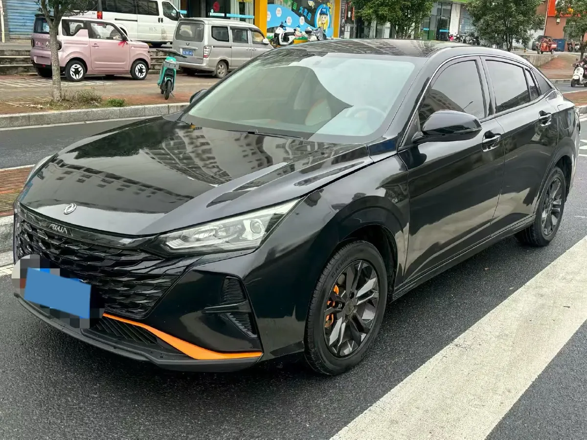 2023 DongFeng Aeolus YiXuan 1.5L 125HP L4 6DCT,autocango,china used car exporter,china ev exporter,chinese used car exporter,chinese used ev exporter