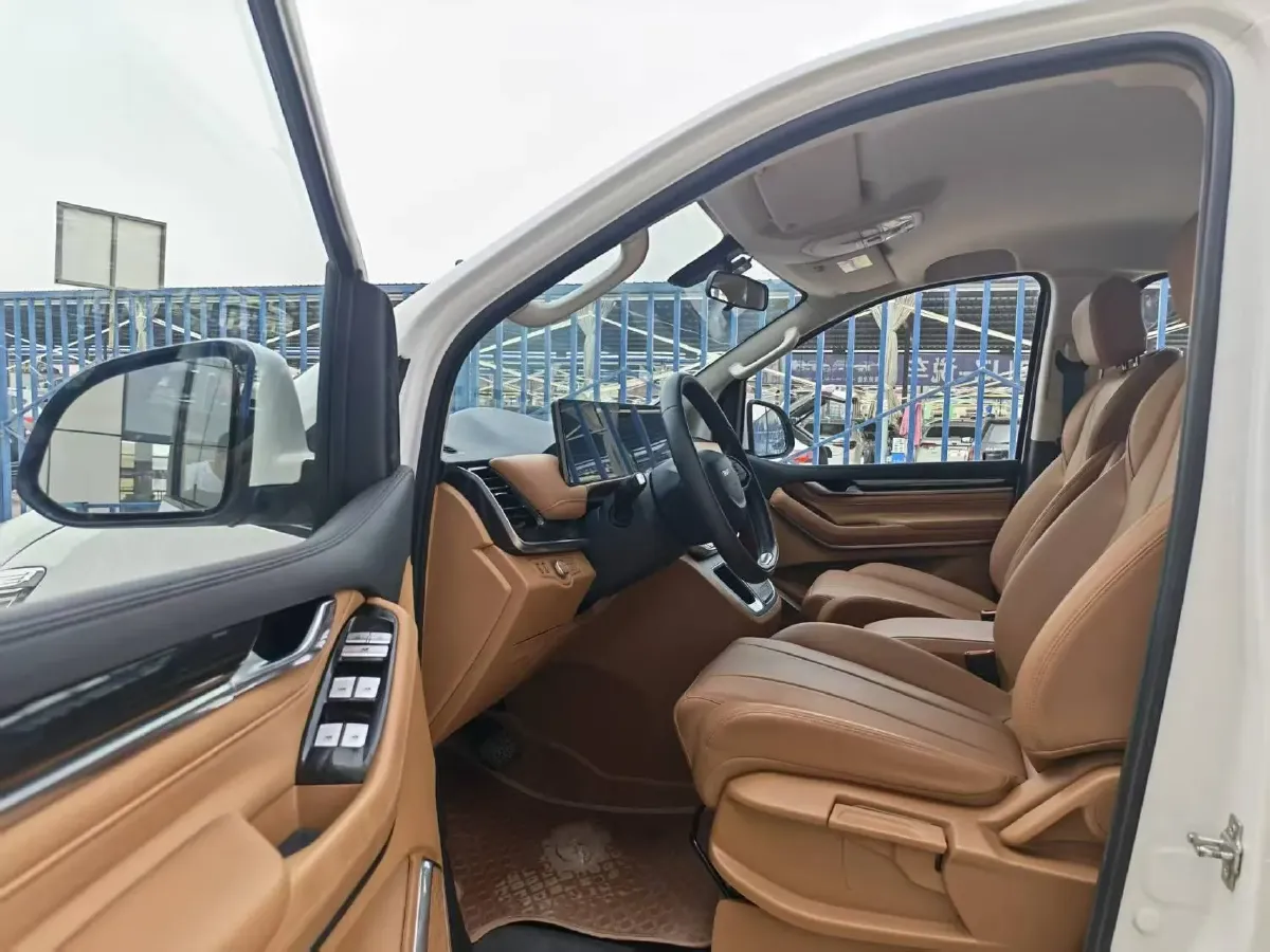 2025 MAXUS G10 2.0T 261HP L4 8AT,autocango,china used car exporter,china ev exporter,chinese used car exporter,chinese used ev exporter