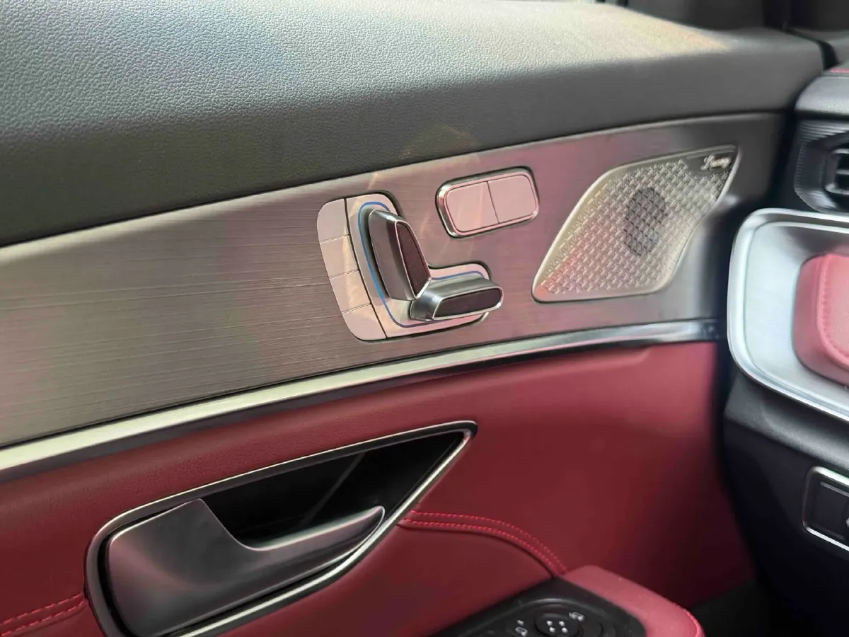 2021 Jetour X70 Plus 1.6T 197HP L4 7DCT,autocango,china used car exporter,china ev exporter,chinese used car exporter,chinese used ev exporter