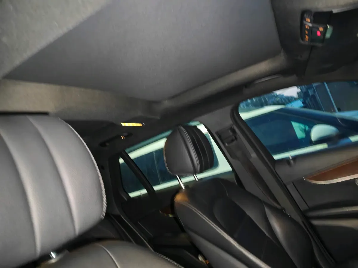 2021 Mercedes-Benz GLC Class 2.0T 197HP L4 9AT,autocango,china used car exporter,china ev exporter,chinese used car exporter,chinese used ev exporter