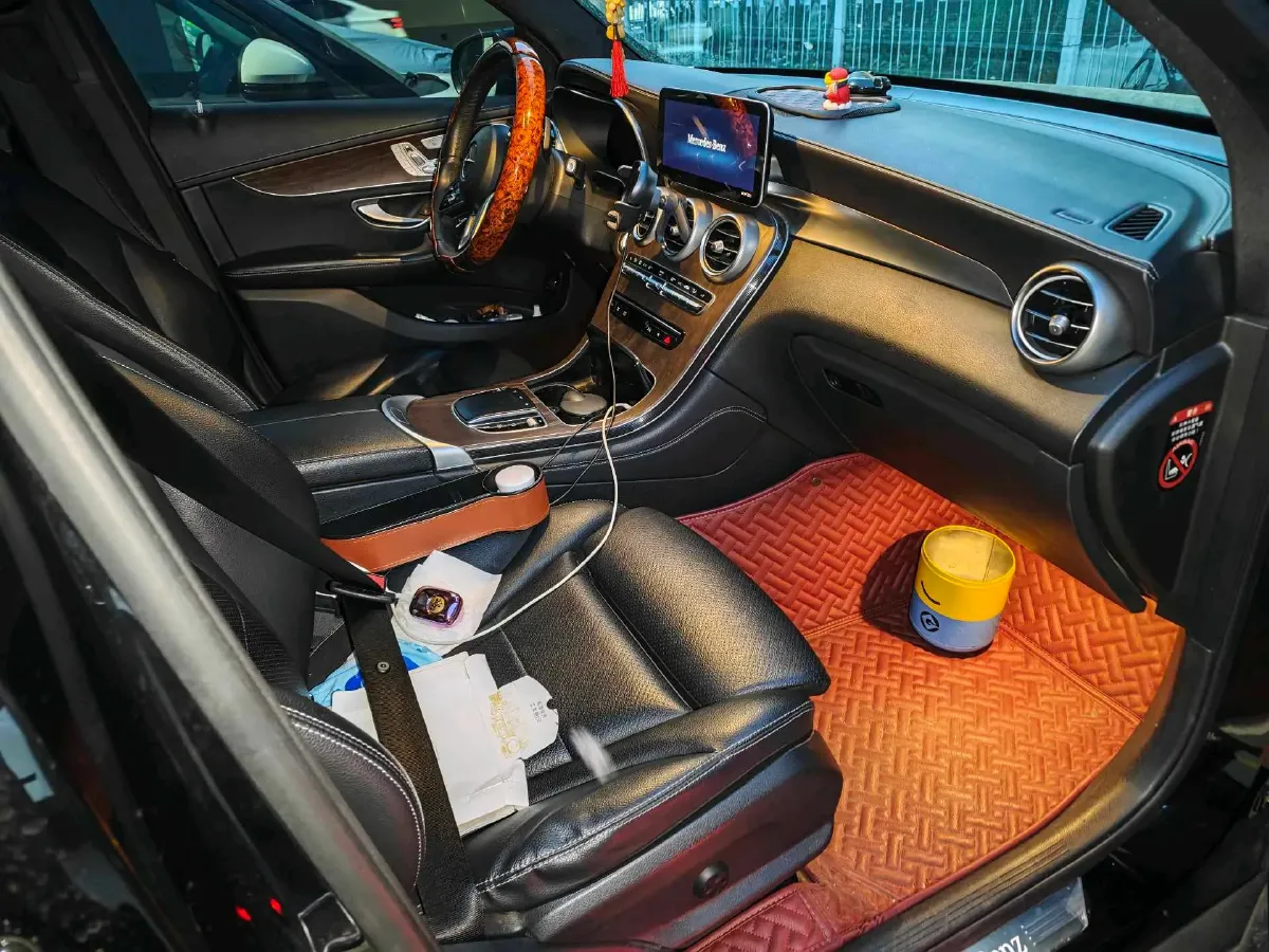 2021 Mercedes-Benz GLC Class 2.0T 197HP L4 9AT,autocango,china used car exporter,china ev exporter,chinese used car exporter,chinese used ev exporter