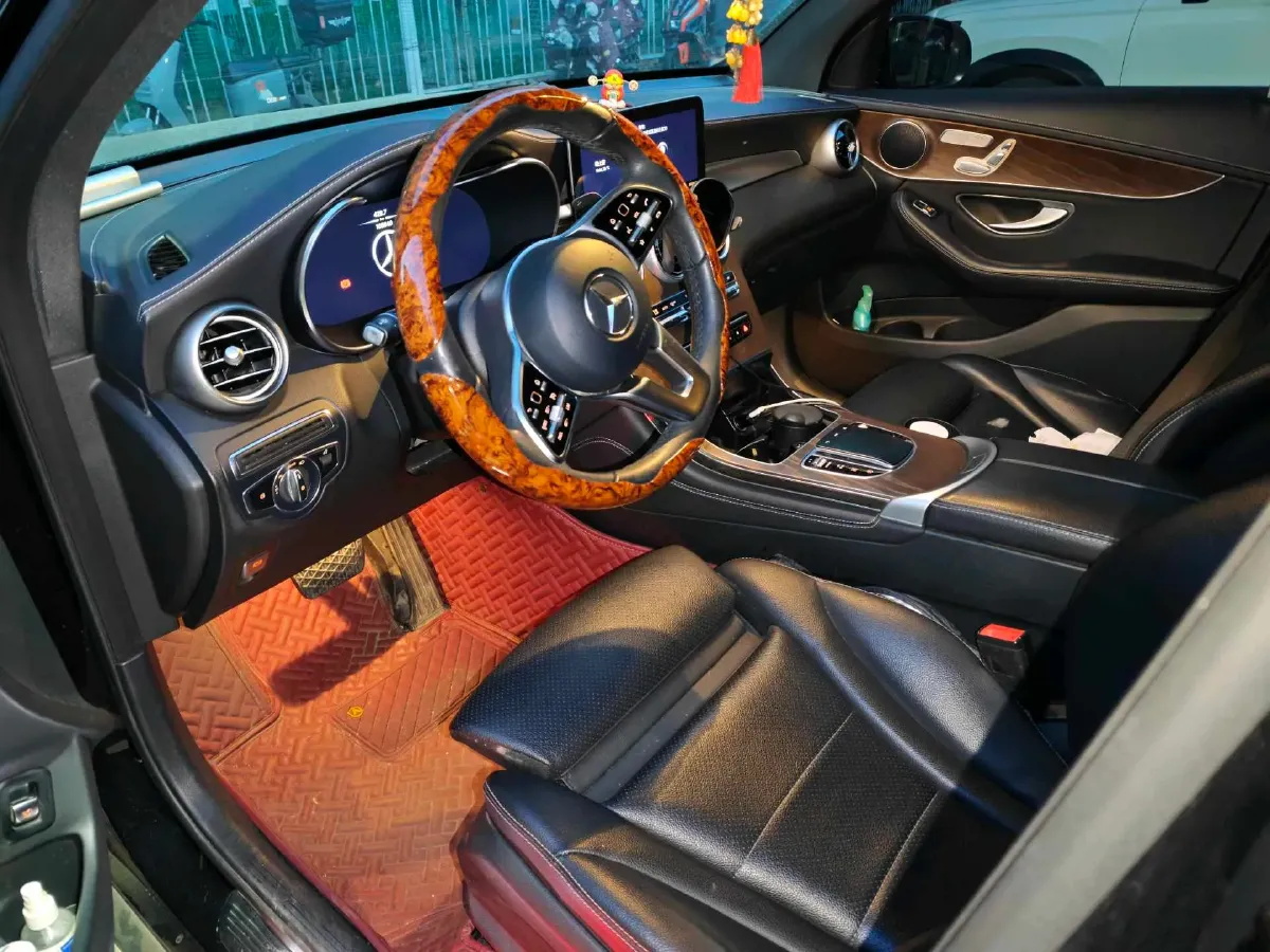 2021 Mercedes-Benz GLC Class 2.0T 197HP L4 9AT,autocango,china used car exporter,china ev exporter,chinese used car exporter,chinese used ev exporter