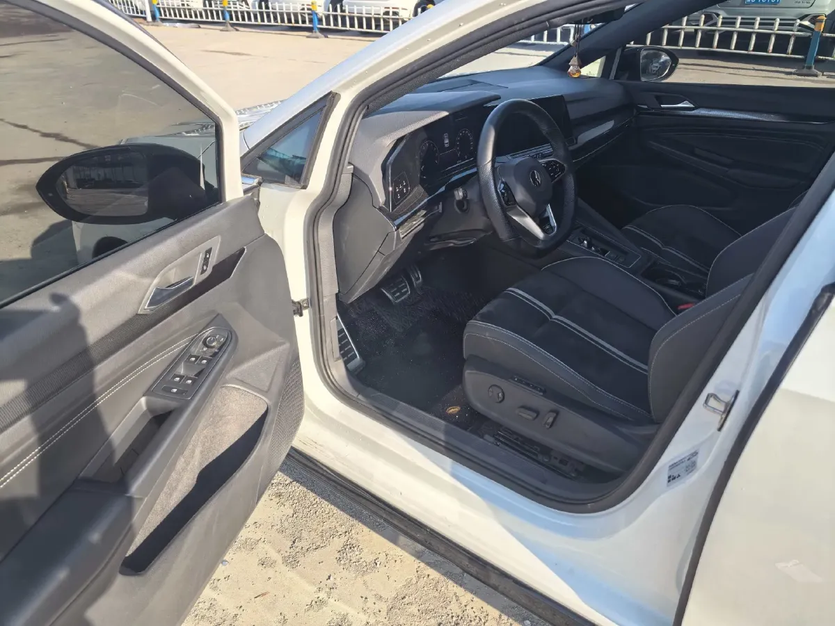 2023 Volkswagen Golf 1.4T 150HP L4 7DCT,autocango,china used car exporter,china ev exporter,chinese used car exporter,chinese used ev exporter