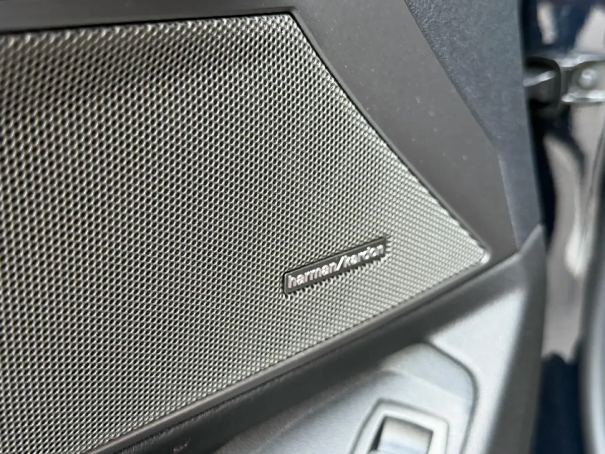 2024 BMW 3 Series 2.0T 184HP L4 8AT,autocango,china used car exporter,china ev exporter,chinese used car exporter,chinese used ev exporter