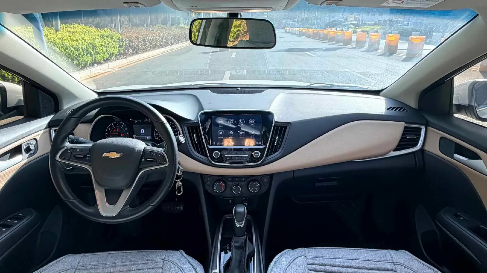 2022 Chevrolet Monza 1.5L 113HP L4 6AT,autocango,china used car exporter,china ev exporter,chinese used car exporter,chinese used ev exporter