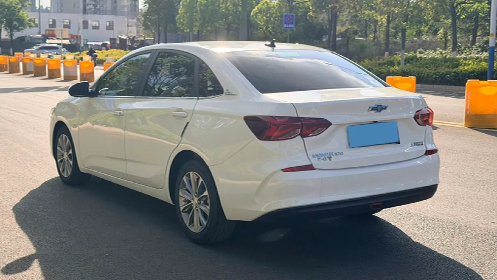 2022 Chevrolet Monza 1.5L 113HP L4 6AT,autocango,china used car exporter,china ev exporter,chinese used car exporter,chinese used ev exporter