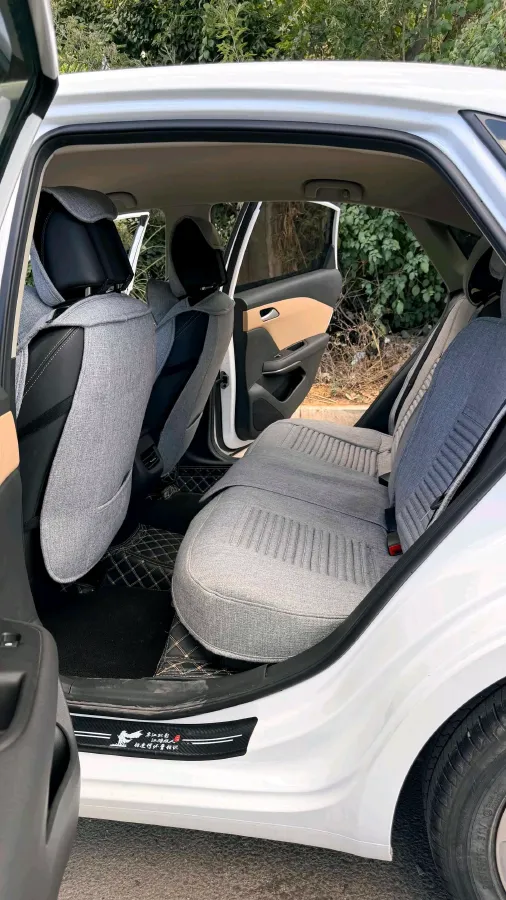 2022 Chevrolet Monza 1.5L 113HP L4 6AT,autocango,china used car exporter,china ev exporter,chinese used car exporter,chinese used ev exporter