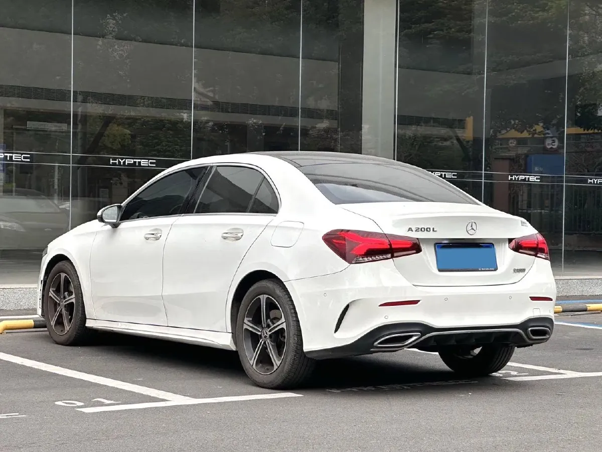 2022 Mercedes-Benz A Class 1.3T 163HP L4 7DCT,autocango,china used car exporter,china ev exporter,chinese used car exporter,chinese used ev exporter