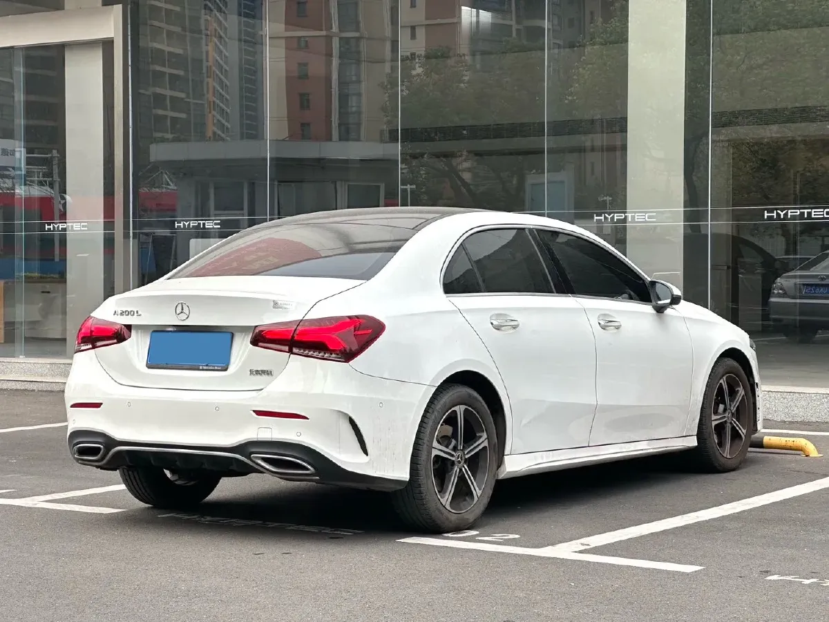 2022 Mercedes-Benz A Class 1.3T 163HP L4 7DCT,autocango,china used car exporter,china ev exporter,chinese used car exporter,chinese used ev exporter