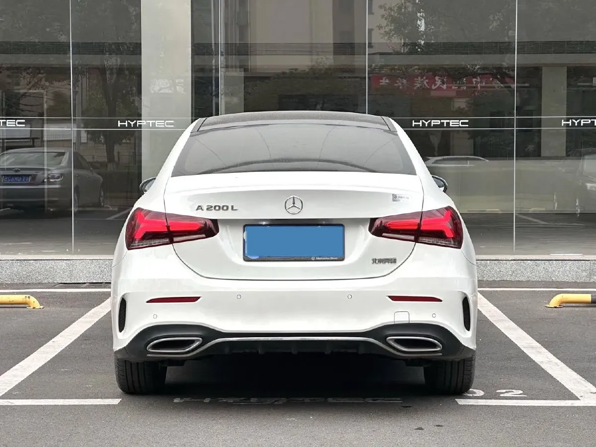 2022 Mercedes-Benz A Class 1.3T 163HP L4 7DCT,autocango,china used car exporter,china ev exporter,chinese used car exporter,chinese used ev exporter