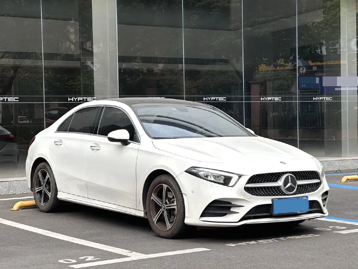 2022 Mercedes-Benz A Class 1.3T 163HP L4 7DCT,autocango,china used car exporter,china ev exporter,chinese used car exporter,chinese used ev exporter