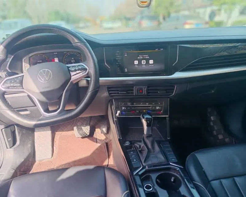 2023 Volkswagen Passat 2.0T 186HP L4 7DCT,autocango,china used car exporter,china ev exporter,chinese used car exporter,chinese used ev exporter