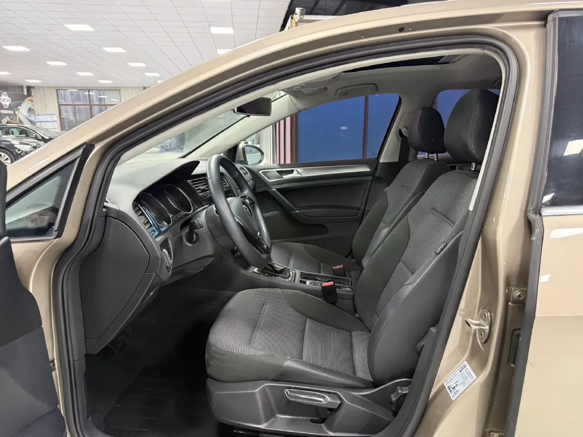 2019 Volkswagen Golf 1.4T 150HP L4 7DCT,autocango,china used car exporter,china ev exporter,chinese used car exporter,chinese used ev exporter