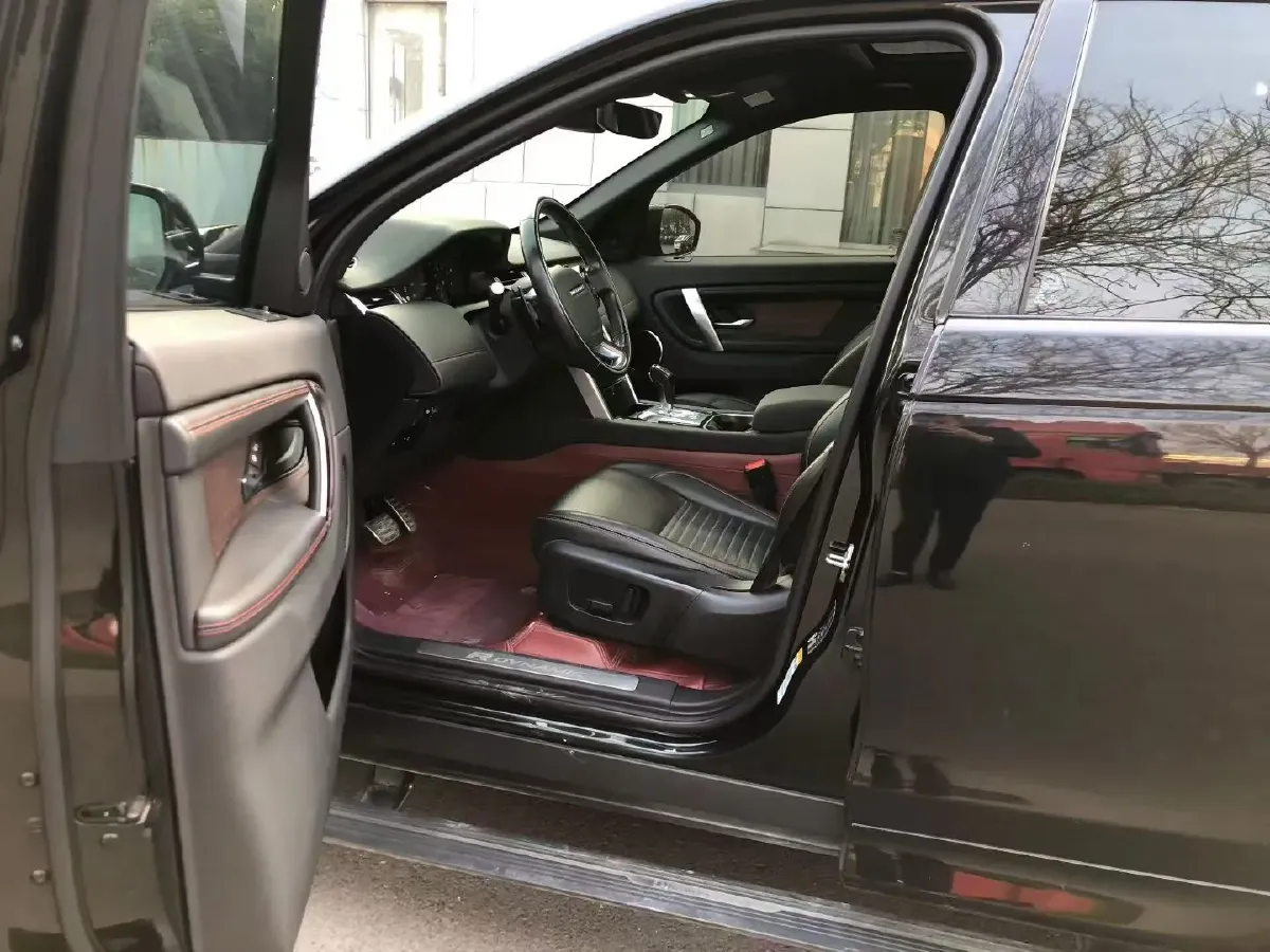 2020 Land Rover Discovery Sport 2.0T 249HP L4 9AT,autocango,china used car exporter,china ev exporter,chinese used car exporter,chinese used ev exporter
