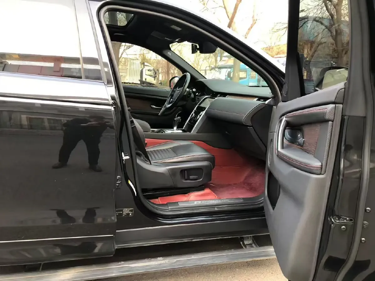 2020 Land Rover Discovery Sport 2.0T 249HP L4 9AT,autocango,china used car exporter,china ev exporter,chinese used car exporter,chinese used ev exporter