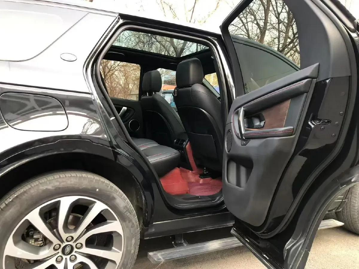 2020 Land Rover Discovery Sport 2.0T 249HP L4 9AT,autocango,china used car exporter,china ev exporter,chinese used car exporter,chinese used ev exporter