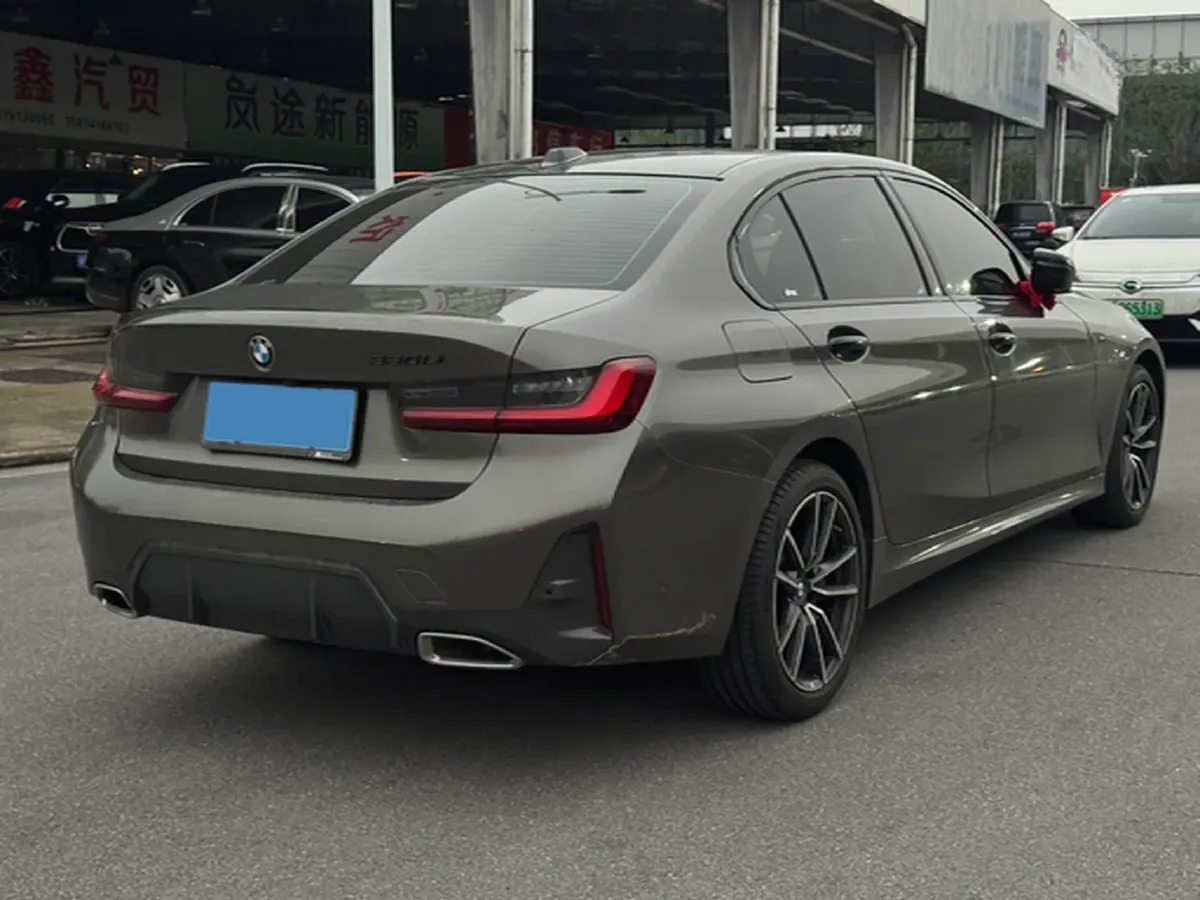 2024 BMW 3 Series 2.0T 184HP L4 8AT,autocango,china used car exporter,china ev exporter,chinese used car exporter,chinese used ev exporter