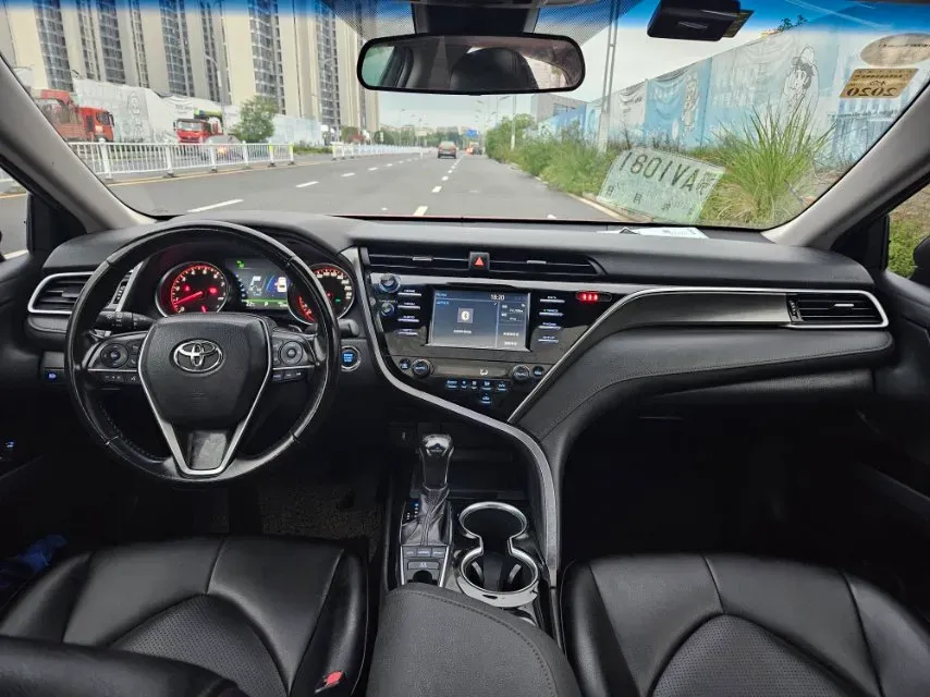 2018 Toyota Camry 2.0L 169HP L4 6AT,autocango,china used car exporter,china ev exporter,chinese used car exporter,chinese used ev exporter