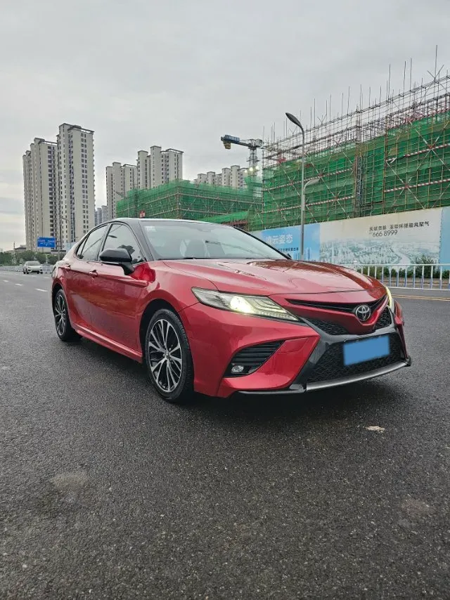 2018 Toyota Camry 2.0L 169HP L4 6AT,autocango,china used car exporter,china ev exporter,chinese used car exporter,chinese used ev exporter