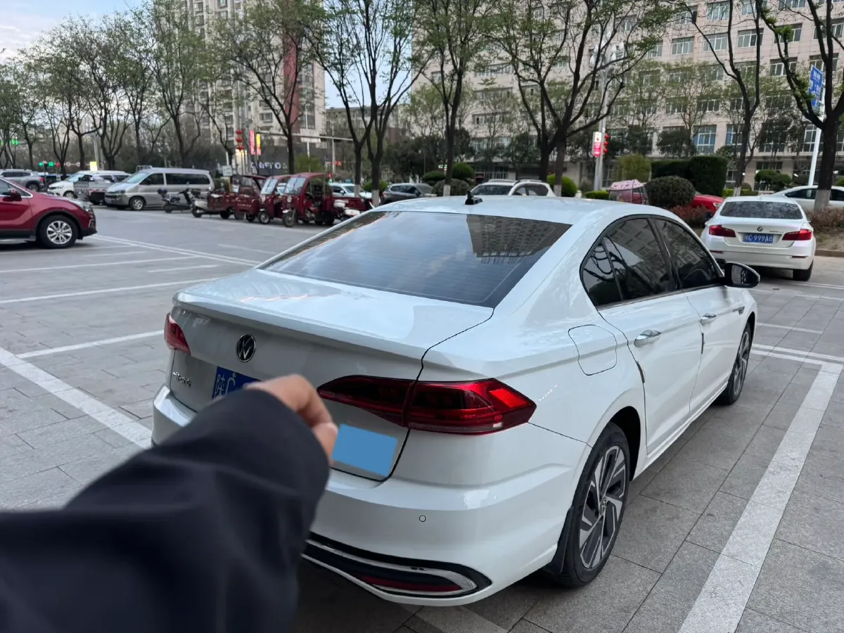 2023 Volkswagen Bora 1.2T 116HP L4 7DCT,autocango,china used car exporter,china ev exporter,chinese used car exporter,chinese used ev exporter