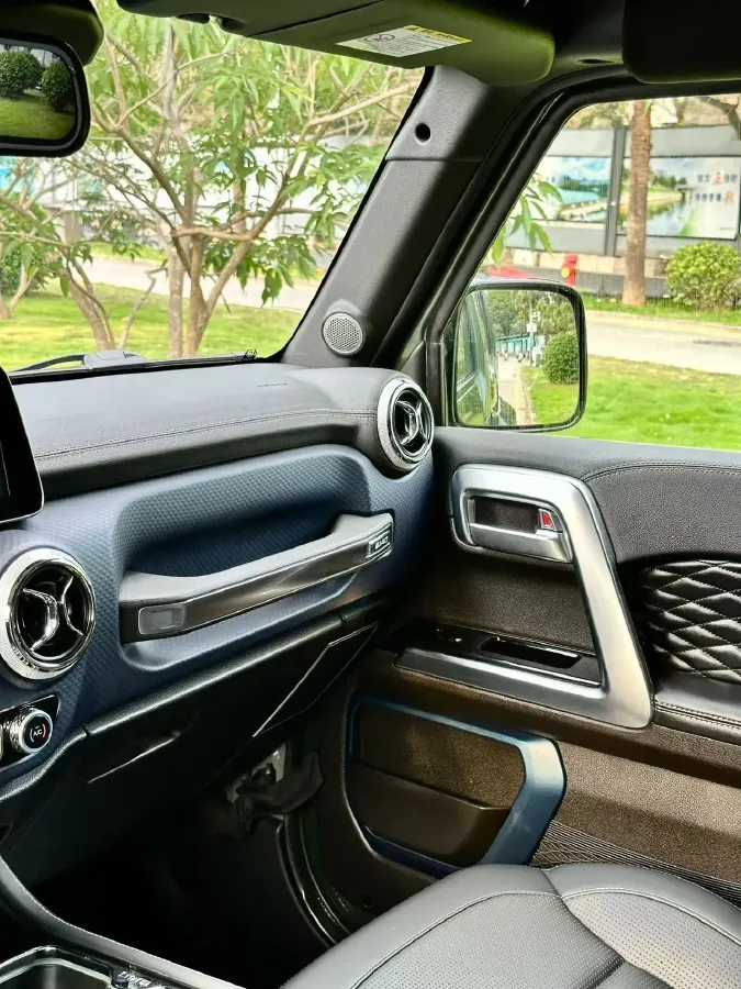 2018 Beijing BJ40 2.3T 250HP L4 6AT,autocango,china used car exporter,china ev exporter,chinese used car exporter,chinese used ev exporter