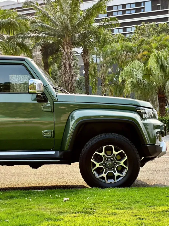 2018 Beijing BJ40 2.3T 250HP L4 6AT,autocango,china used car exporter,china ev exporter,chinese used car exporter,chinese used ev exporter