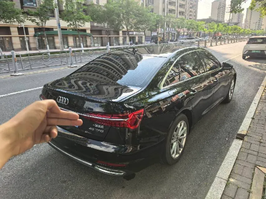 2022 Audi A6L 2.0T 190HP L4 7DCT,autocango,china used car exporter,china ev exporter,chinese used car exporter,chinese used ev exporter