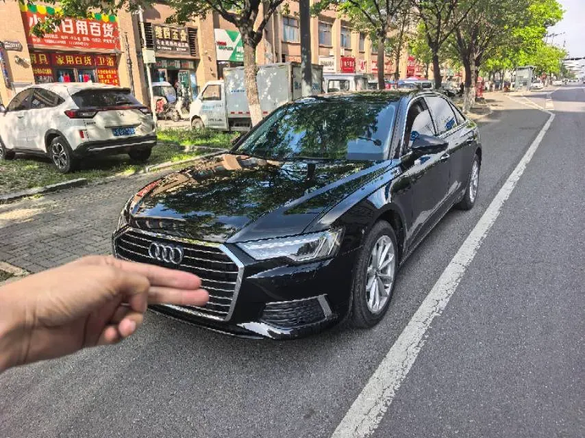 2022 Audi A6L 2.0T 190HP L4 7DCT,autocango,china used car exporter,china ev exporter,chinese used car exporter,chinese used ev exporter