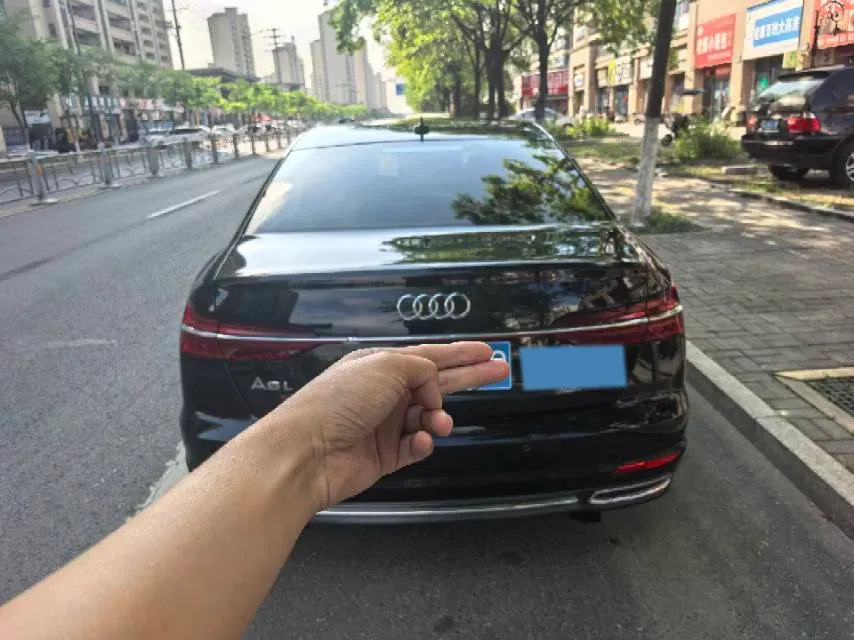 2022 Audi A6L 2.0T 190HP L4 7DCT,autocango,china used car exporter,china ev exporter,chinese used car exporter,chinese used ev exporter
