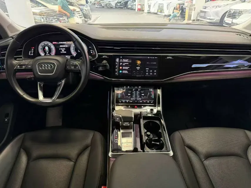 2023 Audi Q7 3.0T 340HP V6 8AT,autocango,china used car exporter,china ev exporter,chinese used car exporter,chinese used ev exporter