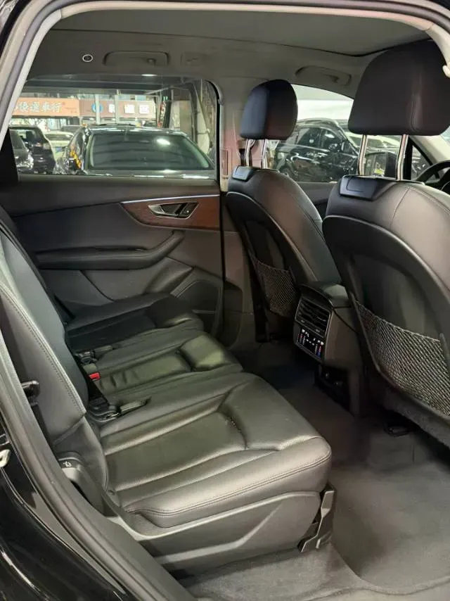 2023 Audi Q7 3.0T 340HP V6 8AT,autocango,china used car exporter,china ev exporter,chinese used car exporter,chinese used ev exporter