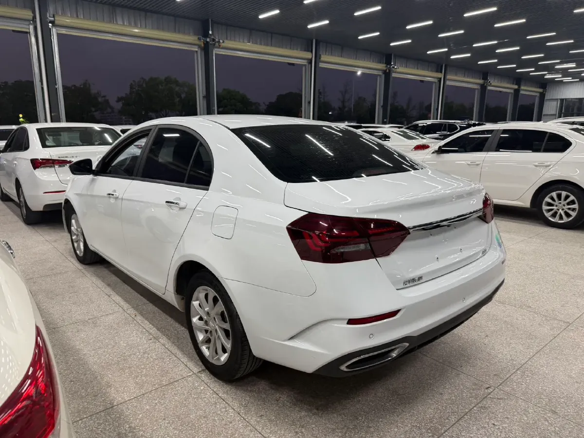 2021 BaoJun 530 1.5T 147HP L4 CVT,autocango,china used car exporter,china ev exporter,chinese used car exporter,chinese used ev exporter