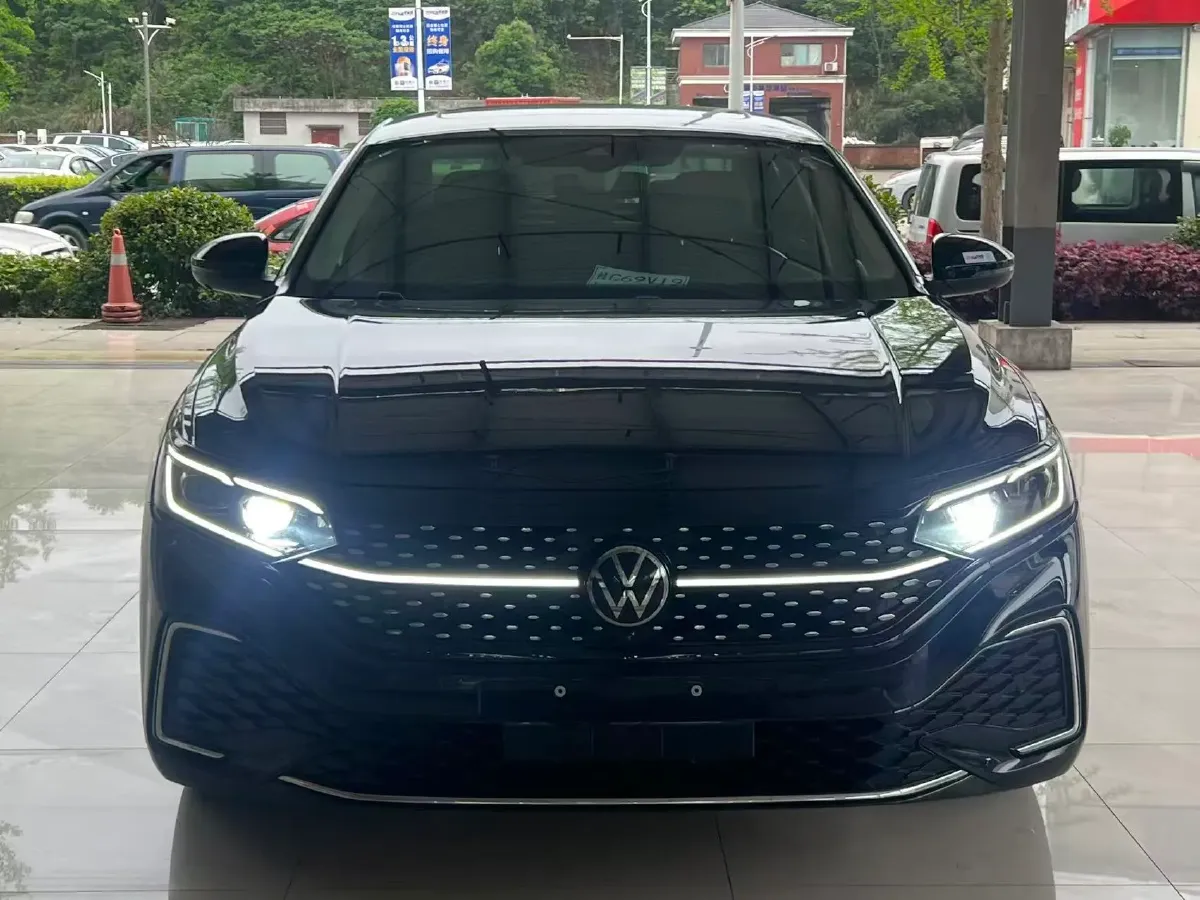 2023 Volkswagen Passat 2.0T 186HP L4 7DCT,autocango,china used car exporter,china ev exporter,chinese used car exporter,chinese used ev exporter