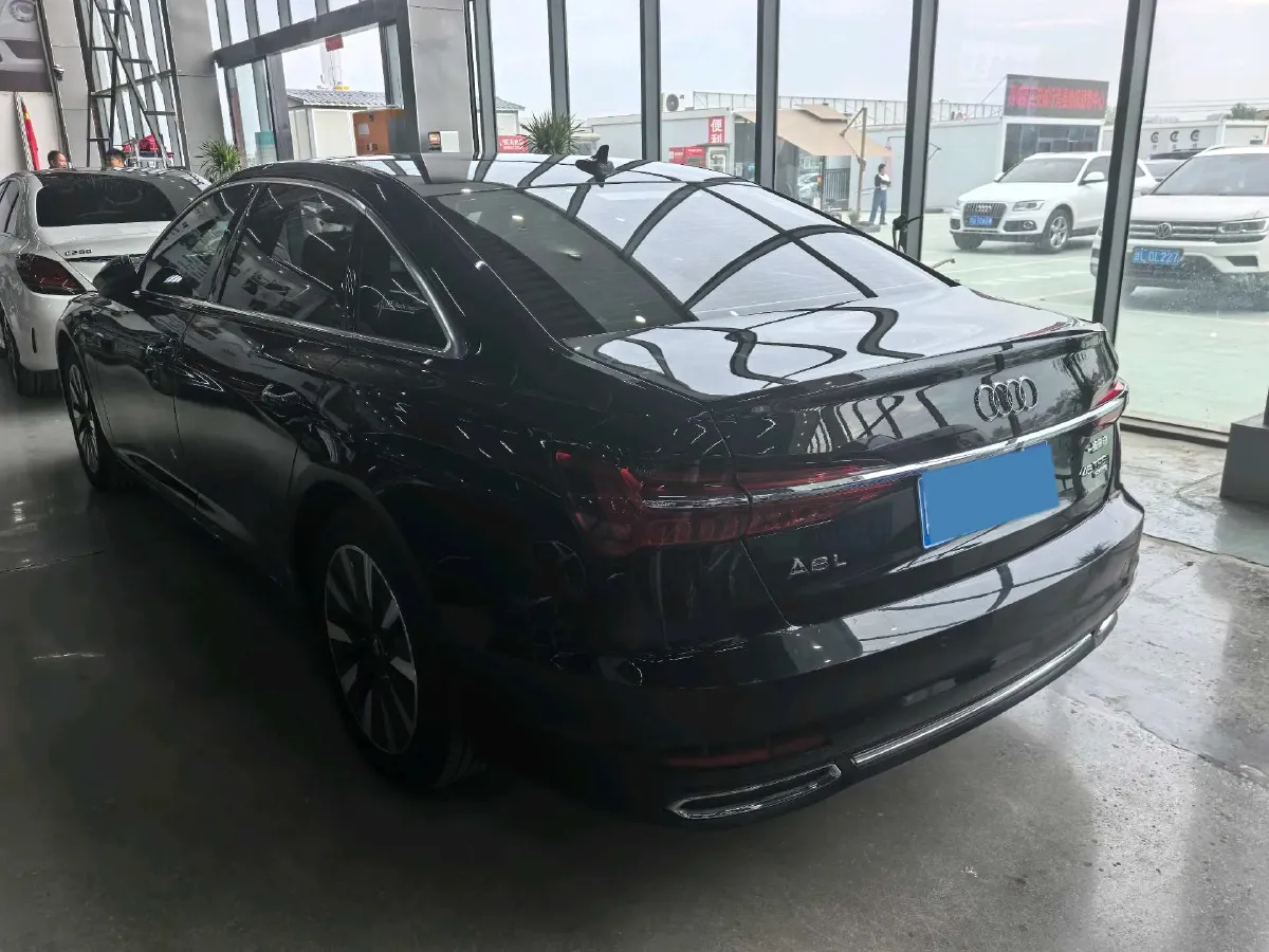 2020 Audi A6L 2.0T 224HP L4 7DCT,autocango,china used car exporter,china ev exporter,chinese used car exporter,chinese used ev exporter