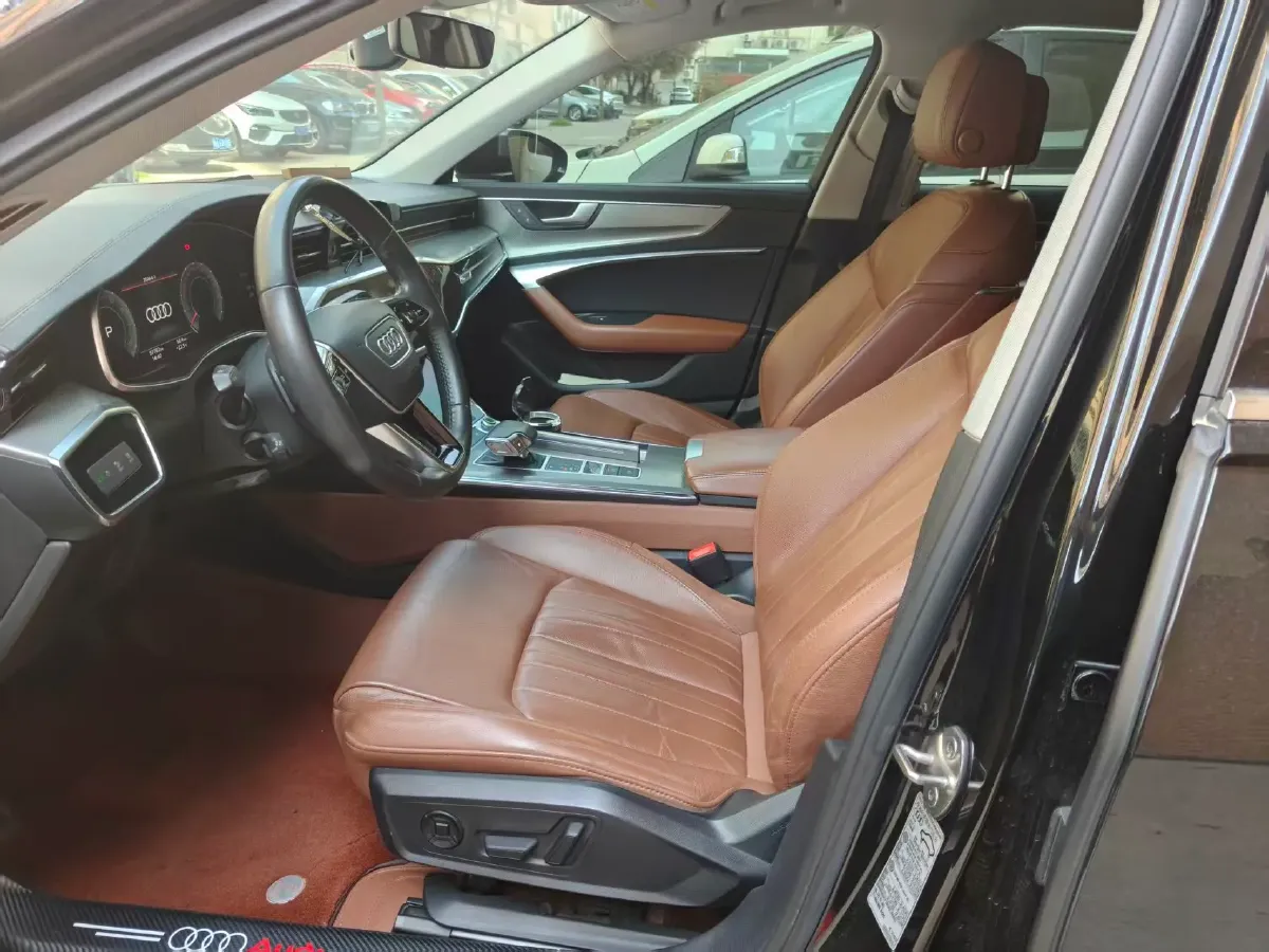 2020 Audi A6L 2.0T 224HP L4 7DCT,autocango,china used car exporter,china ev exporter,chinese used car exporter,chinese used ev exporter