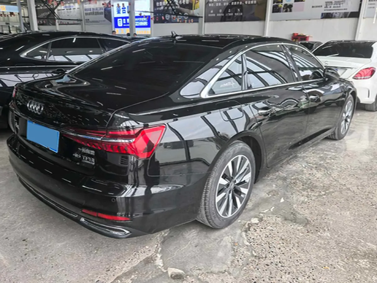2020 Audi A6L 2.0T 224HP L4 7DCT,autocango,china used car exporter,china ev exporter,chinese used car exporter,chinese used ev exporter