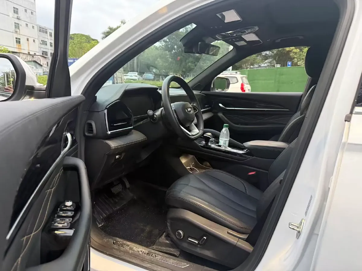 2024 Geely Monjaro 2.0T 218HP L4 7DCT,autocango,china used car exporter,china ev exporter,chinese used car exporter,chinese used ev exporter