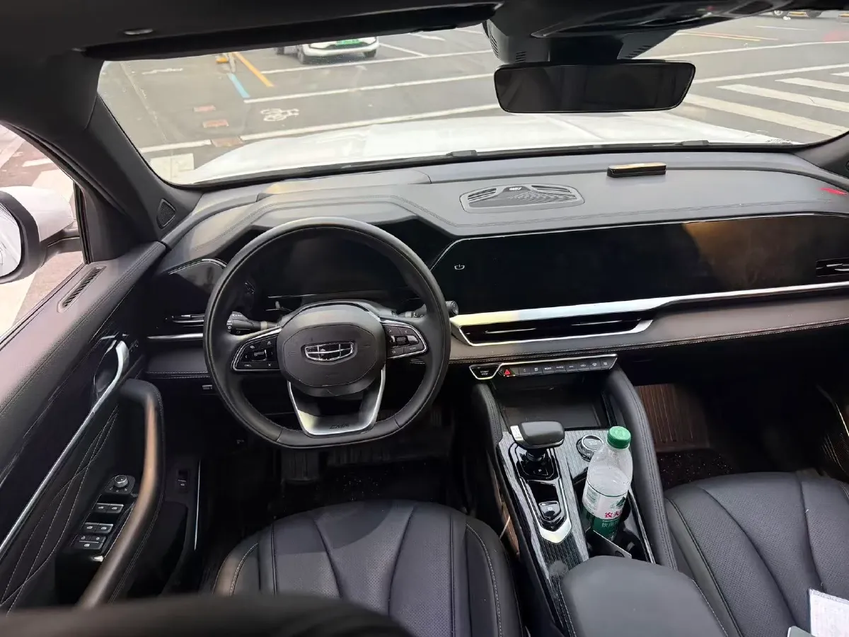 2024 Geely Monjaro 2.0T 218HP L4 7DCT,autocango,china used car exporter,china ev exporter,chinese used car exporter,chinese used ev exporter