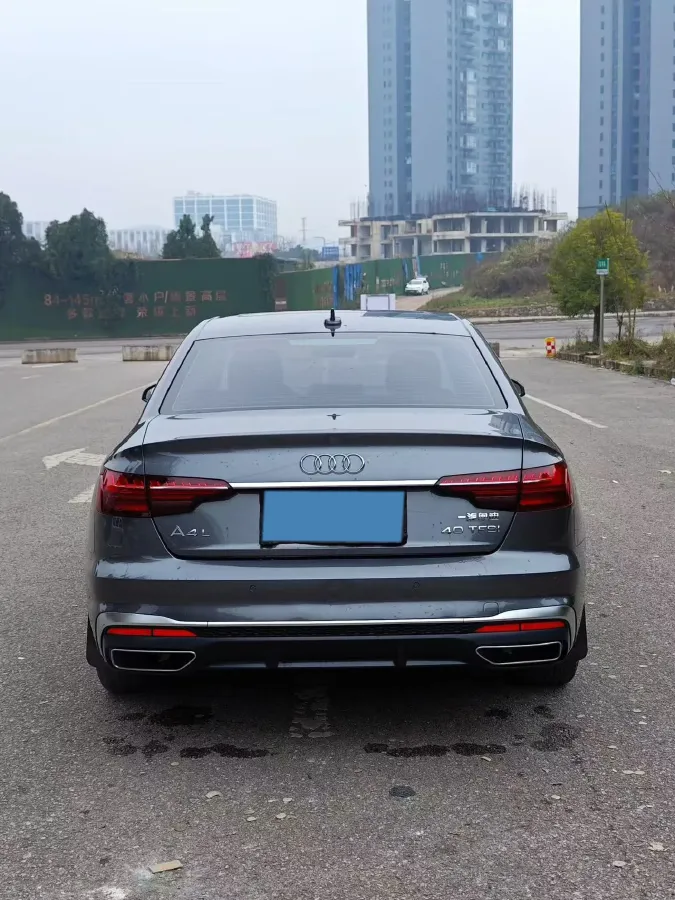 2020 Audi A4L 2.0T 150HP L4 7DCT,autocango,china used car exporter,china ev exporter,chinese used car exporter,chinese used ev exporter