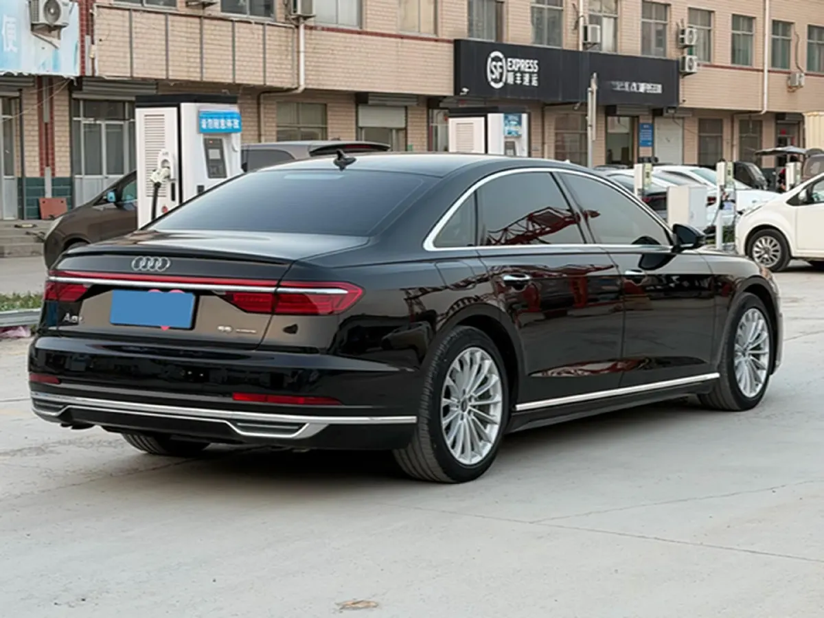 2022 Audi A8 3.0T 286HP V6 8AT,autocango,china used car exporter,china ev exporter,chinese used car exporter,chinese used ev exporter