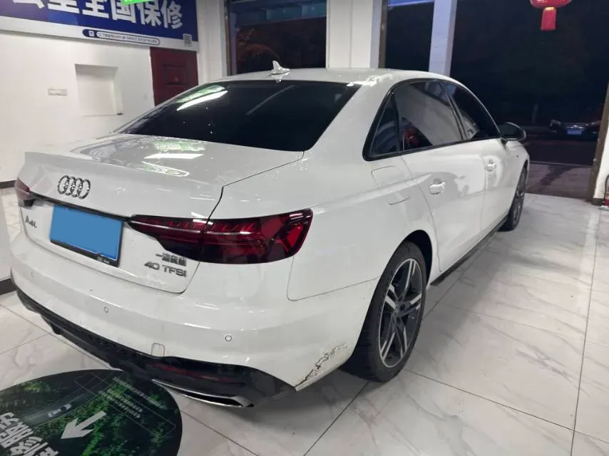 2022 Audi A4L 2.0T 190HP L4 7DCT,autocango,china used car exporter,china ev exporter,chinese used car exporter,chinese used ev exporter