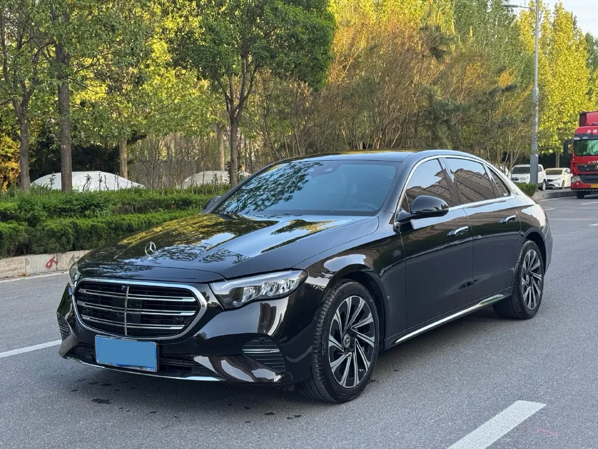 2025 Mercedes-Benz E Class 2.0T 258HP L4 9AT,autocango,china used car exporter,china ev exporter,chinese used car exporter,chinese used ev exporter