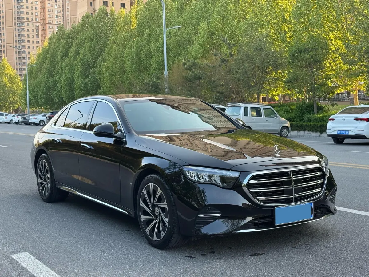 2025 Mercedes-Benz E Class 2.0T 258HP L4 9AT,autocango,china used car exporter,china ev exporter,chinese used car exporter,chinese used ev exporter