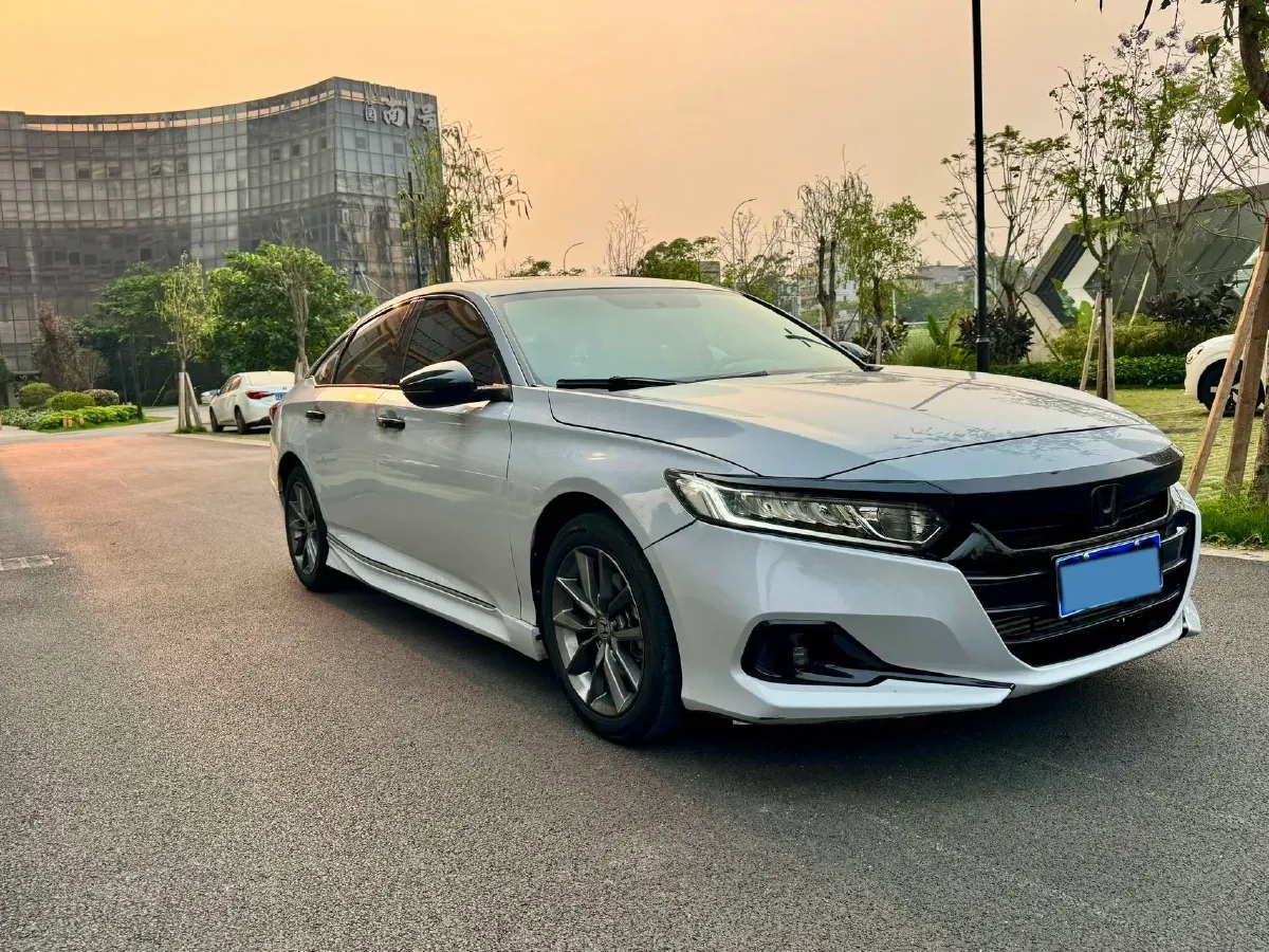 2022 Honda Accord 1.5T 194HP L4 CVT,autocango,china used car exporter,china ev exporter,chinese used car exporter,chinese used ev exporter